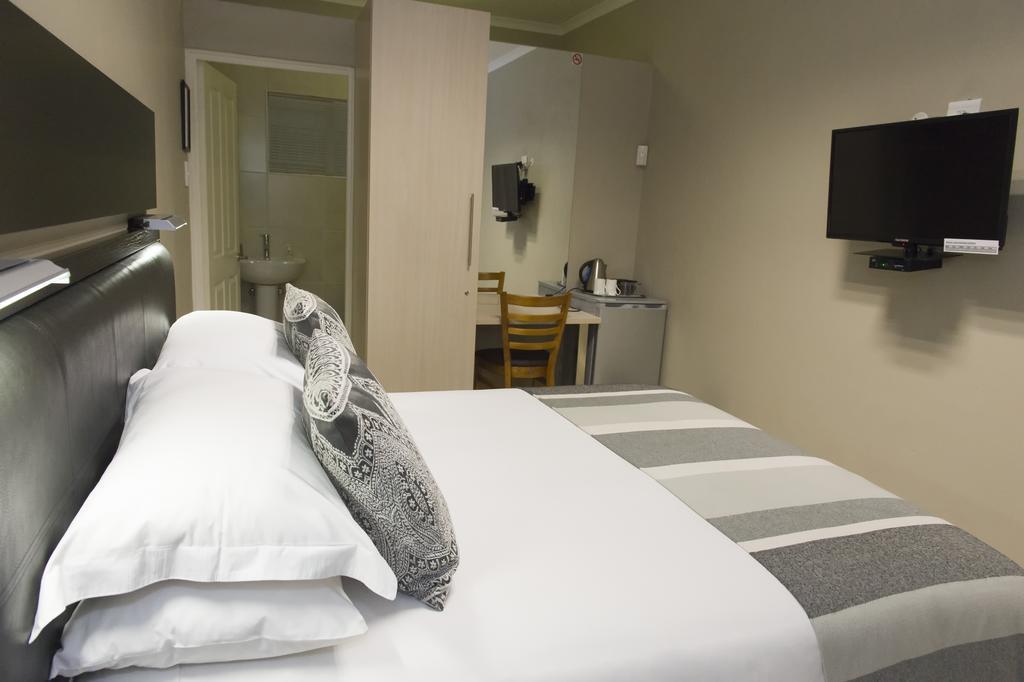 The Suburban Guest House Bloemfontein Rom bilde